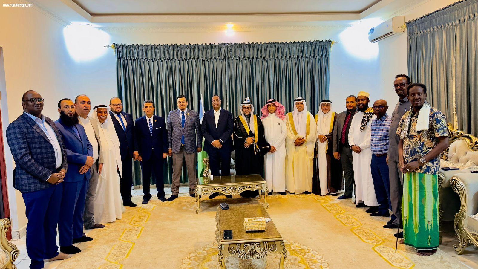 وفد المجلس الأعلى للاقتصاد العربي الإفريقي يصل الصومال الفيدرالية لبحث أوجه التعاون