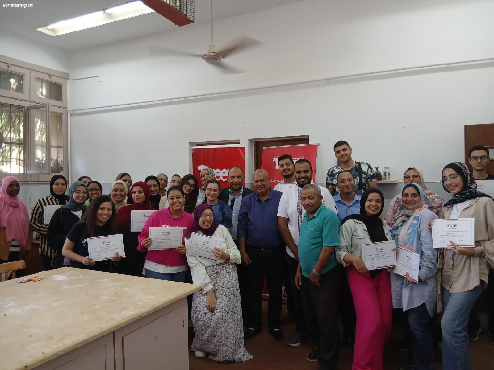 زراعة الإسكندرية تحتضن برنامج السفيرة لتدريب الطلاب على مهارات تصنيع ‏المخبوزات