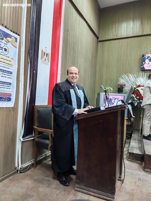 الدكتور أحمد فتحي المأذون يحصل على دكتوراه الفلسفة في التربية من جامعة الزقازيق