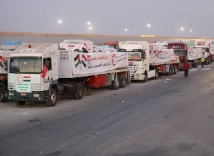 مصر تنجح في إدخال مئات الشاحنات إلى غزة.. والإمارات تواصل “الفارس الشهم” لإنقاذ المدنيين