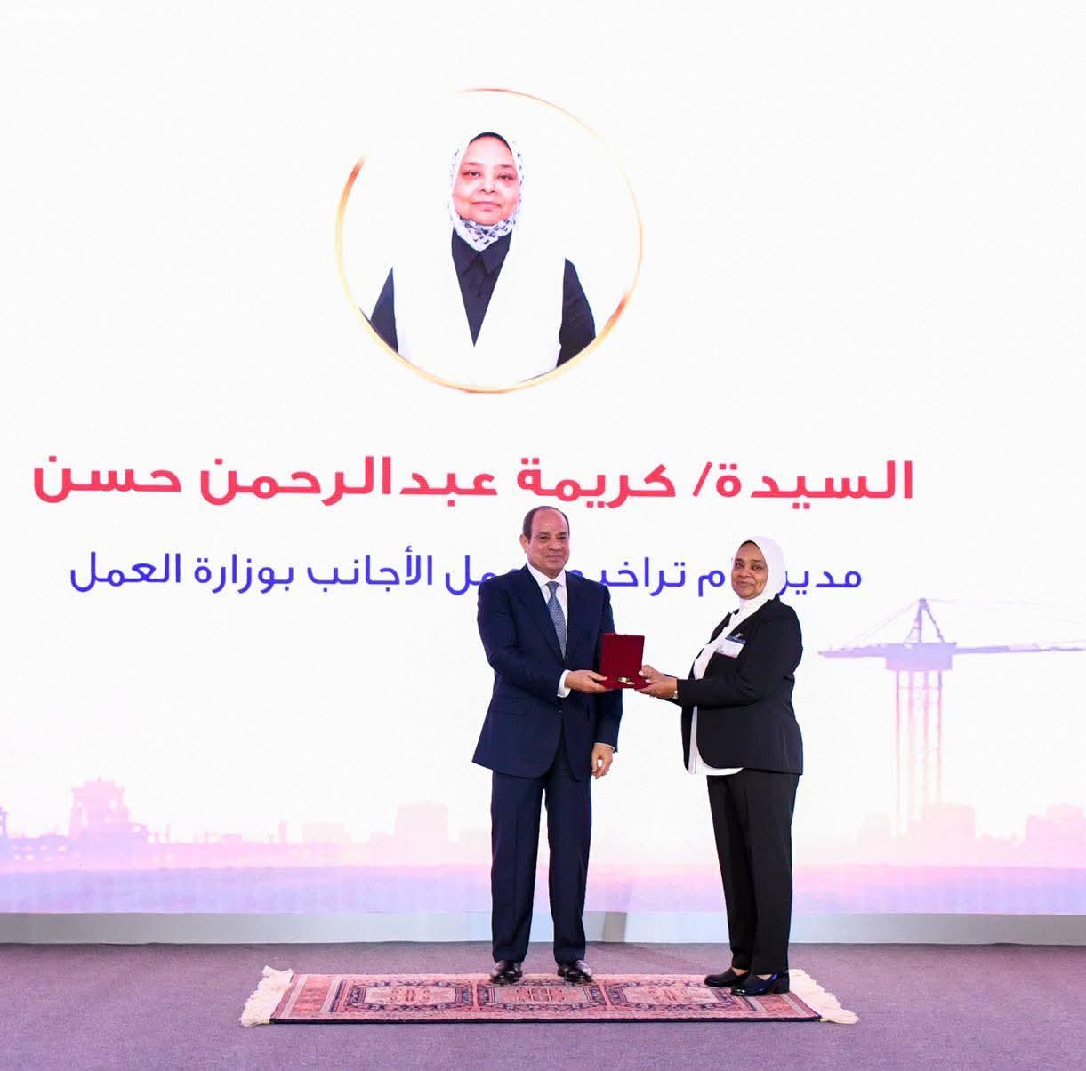المجلس القومي للمرأة يهنئ السيدات المكرمات في احتفالية عيد العمال ويشيد بعطائهن المتميز