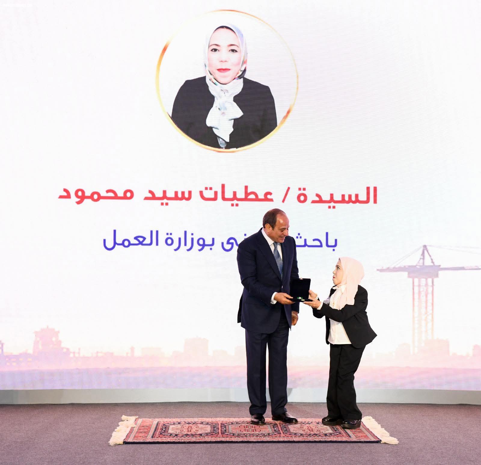 المجلس القومي للمرأة يهنئ السيدات المكرمات في احتفالية عيد العمال ويشيد بعطائهن المتميز