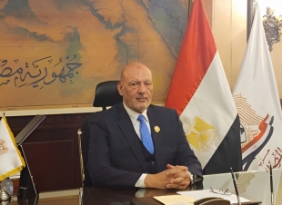النائب حسين أبو العطا يهنئ السعيد غنيم برئاسة 